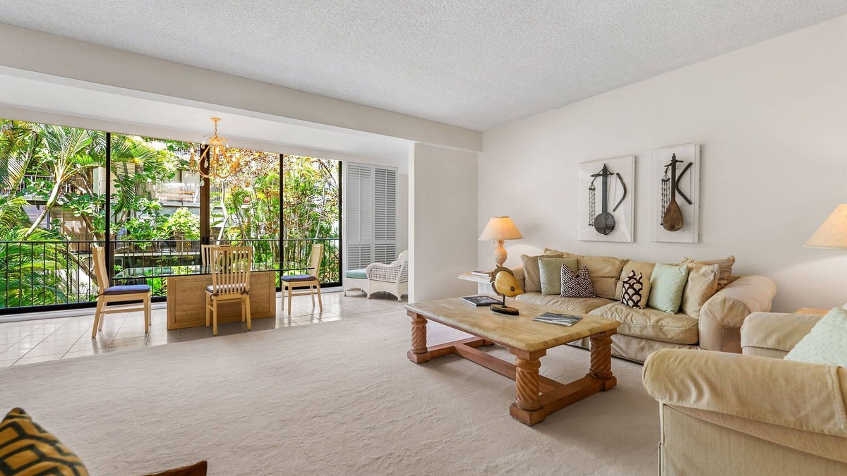 Waialae Iki Condo | Kahala Beach Villa: Condo w/Tropical Garden Views & Beach Access