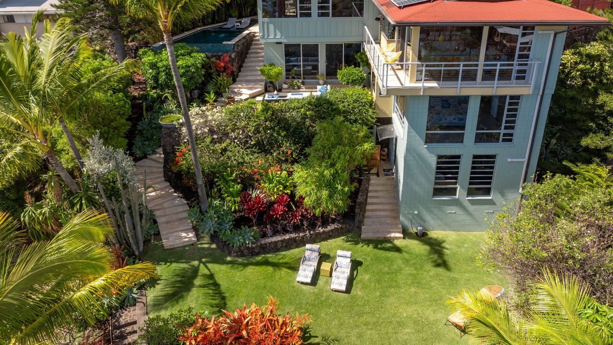 Waialae Iki Ridge House | Kahala Hills Villa by Gather: Luxury Oceanview Villa w/Pool & Gym