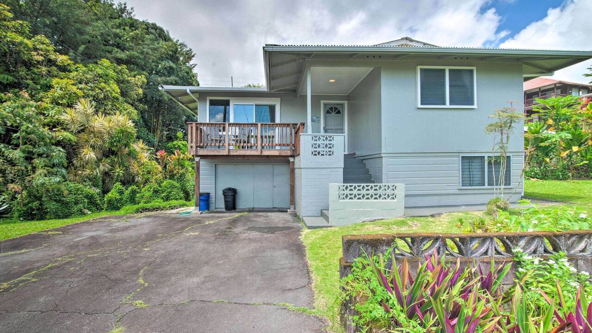 Paukaa Cottage | Kai Cottage - A Little Piece of Old Hilo