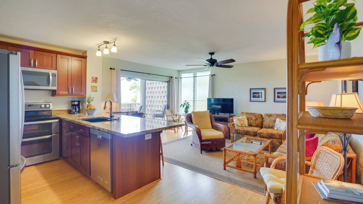 Kailua-Kona Condo | Kailua-Kona Condo w/Ocean Views: Walk to Beach!