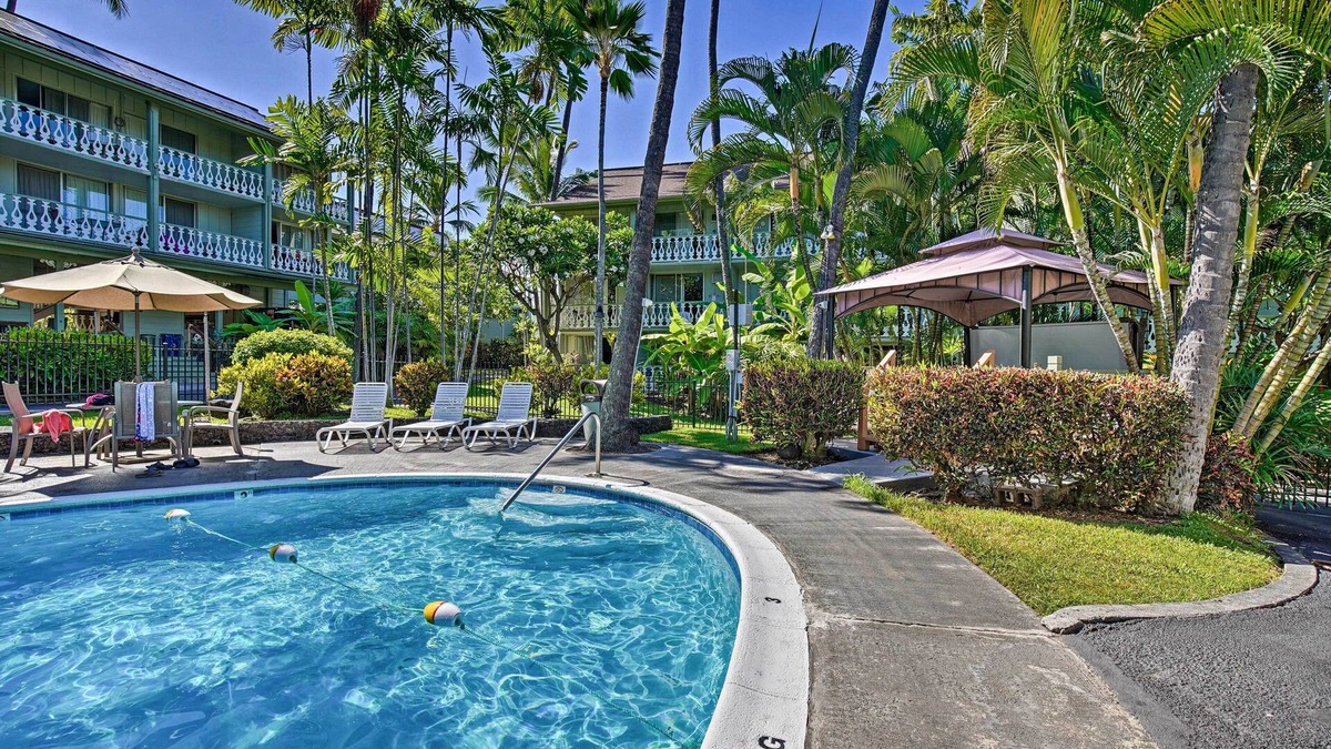 Historic Kailua Village Apartment | Kailua-kona Group Getaway: 5-unit Bundle!