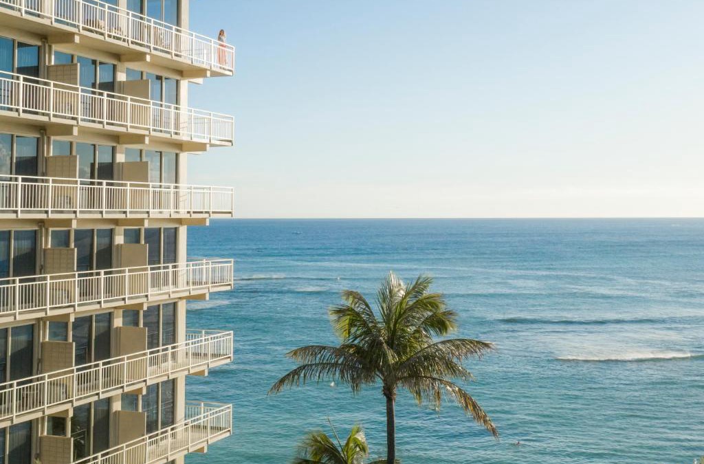 Diamond Head - Kapahulu - St. Louis Hotel | Kaimana Beach Hotel