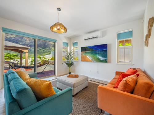 Makaha Valley House | Kalo Homes - Makaha Modern