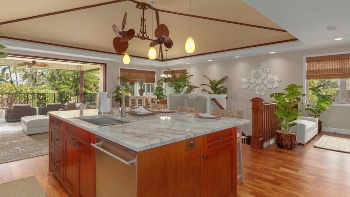 Kamuela House | KaMilo Luxury Living - Hale Lani. Bikes and Beach Gear included.