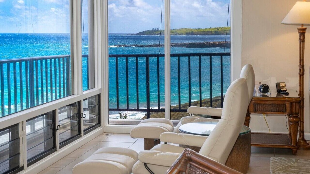 Kapalua Condo | Kapalua Bay Villa 22B4 Gold Oceanfront 1 Bedroom