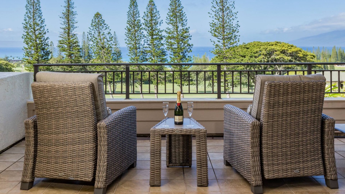 Kapalua Condo | Kapalua Golf Villa 26T8: Oversized Ocean View Lanai