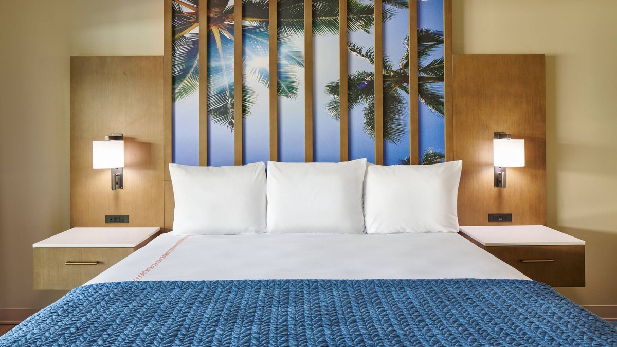 Wailua Hotel | Kauai Shores Hotel