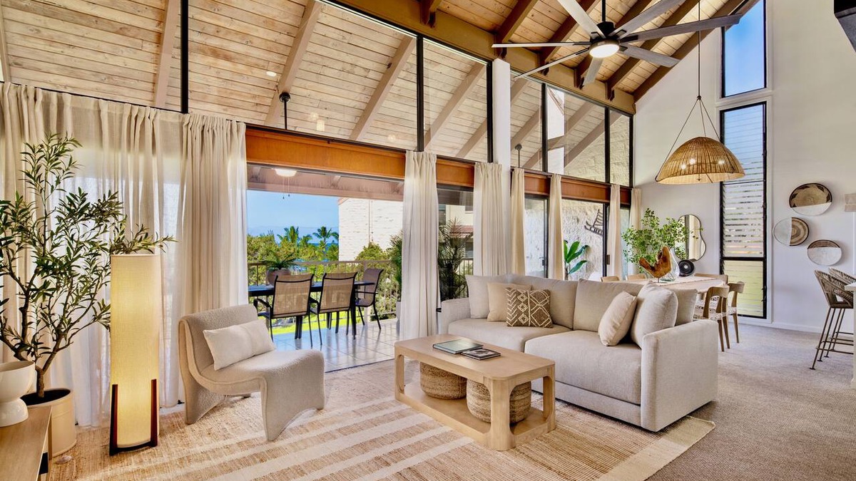 Keauhou Condo | Keauhou Kai C301 by Gather - Top-Floor Kona Condo w/ Ocean & Golf Views
