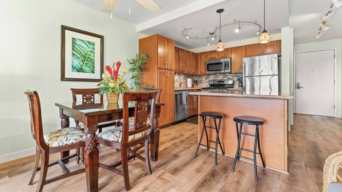 Kihei Condo | Kihei Akahi C-513 | Ocean View, Full AC, Near Beach