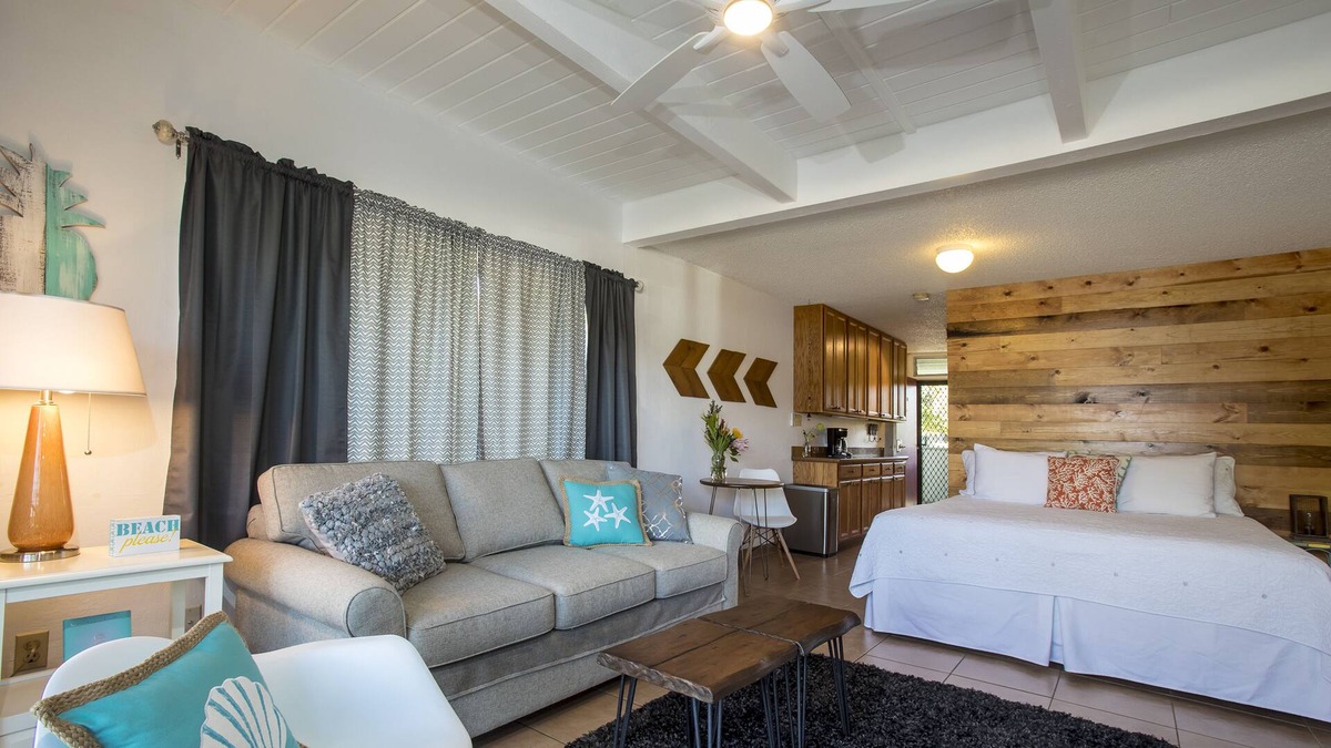 Kihei Condo | Kihei Bay Surf #110 Modern/Beach Decor, A/C, Across Beach, Cute & Comfy
