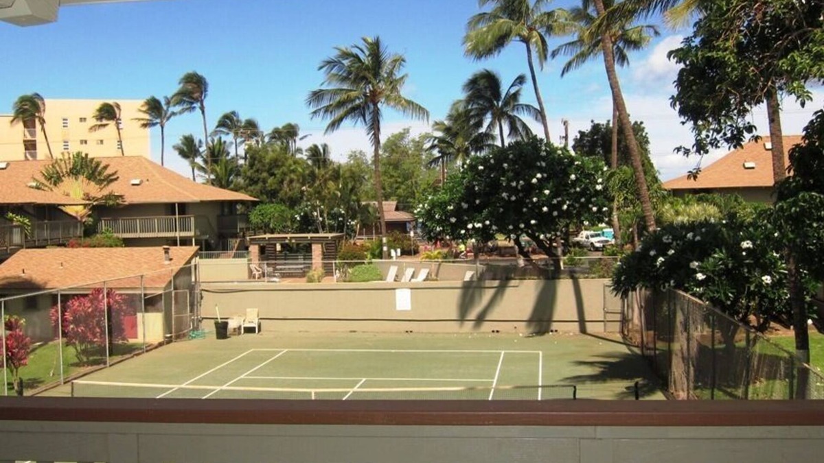 Kihei Condo | Kihei Bay Surf #226 Convenient, Shared Hot Tub, Near Beach, Great Rates!