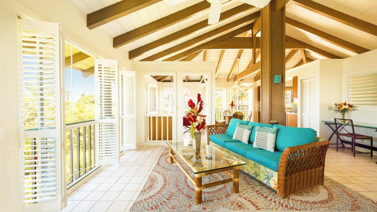 Kahaluu Bay House | King Palm, Aug Low rates, Ocean views walk to Magics beach Kahalu'u Free HSWIFI