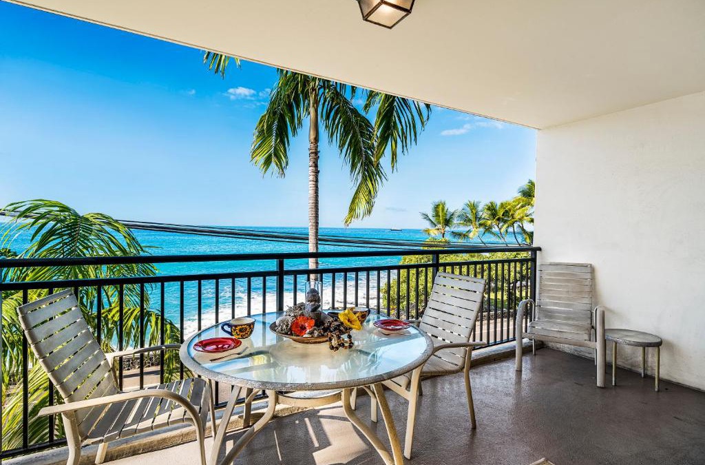 Historic Kailua Village Apartment | Kona Alii 201