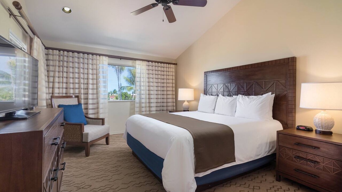 Kahaluu Bay Hotel | Kona Coast Resort