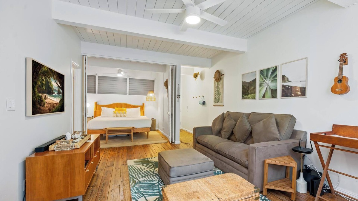 Historic Kailua Village Condo | Kona Pacific 2BR/2BA Condo, Pool, Bbq, Steps to Kona Town!