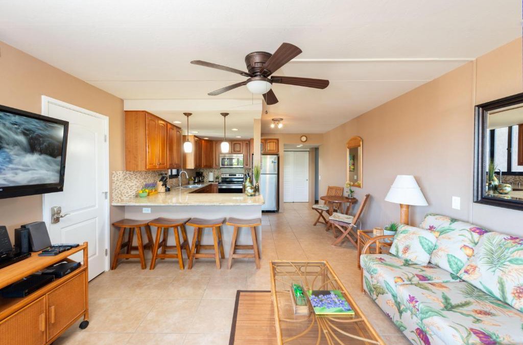 Historic Kailua Village House | Kona Pacific A102, Ocean View, Walk to downtown!