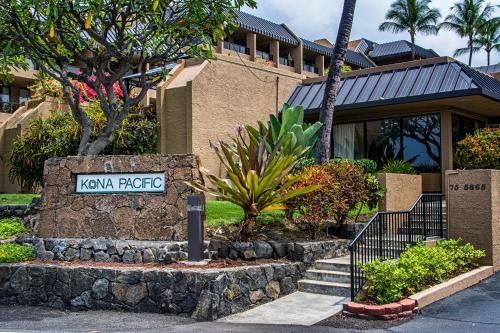 Historic Kailua Village House | Kona Pacific C317