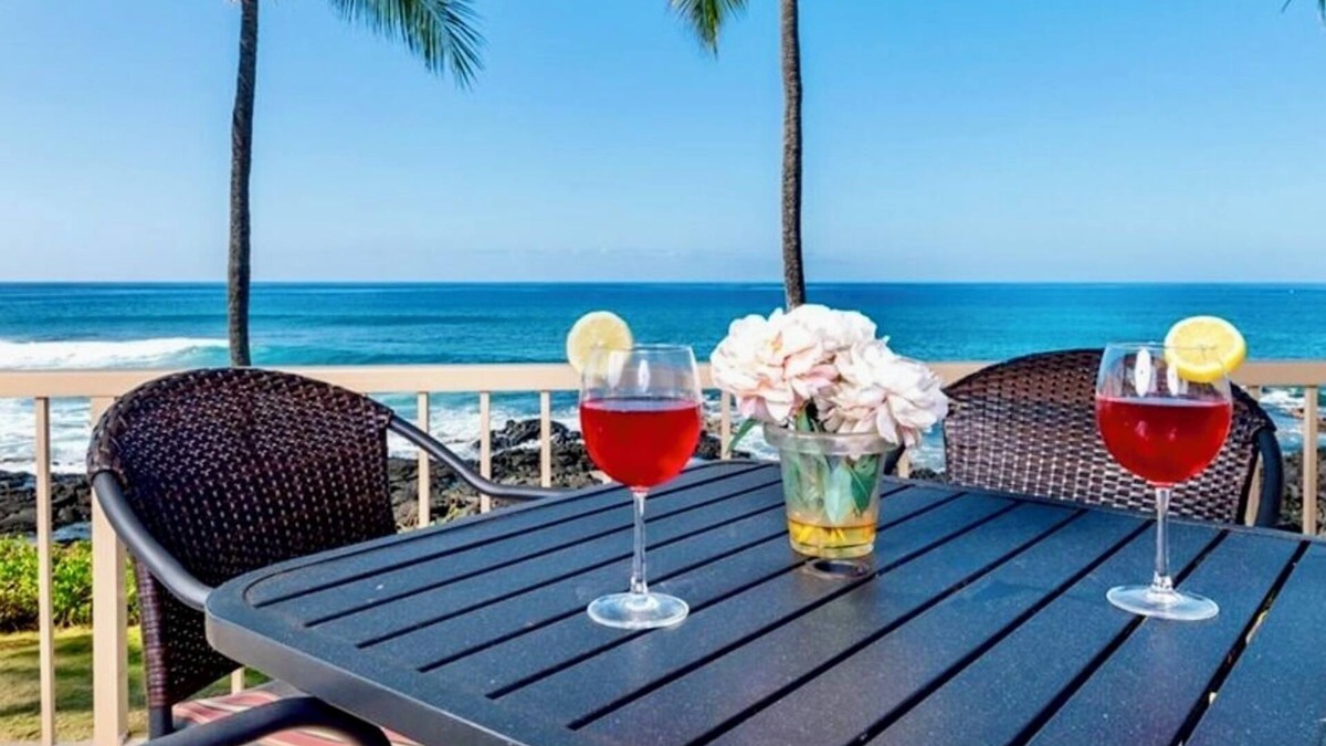 Historic Kailua Village Condo | Kona Reef Oceanfront 2-bedroom/2-bathroom condo D11 in beautiful Kailua-Kona