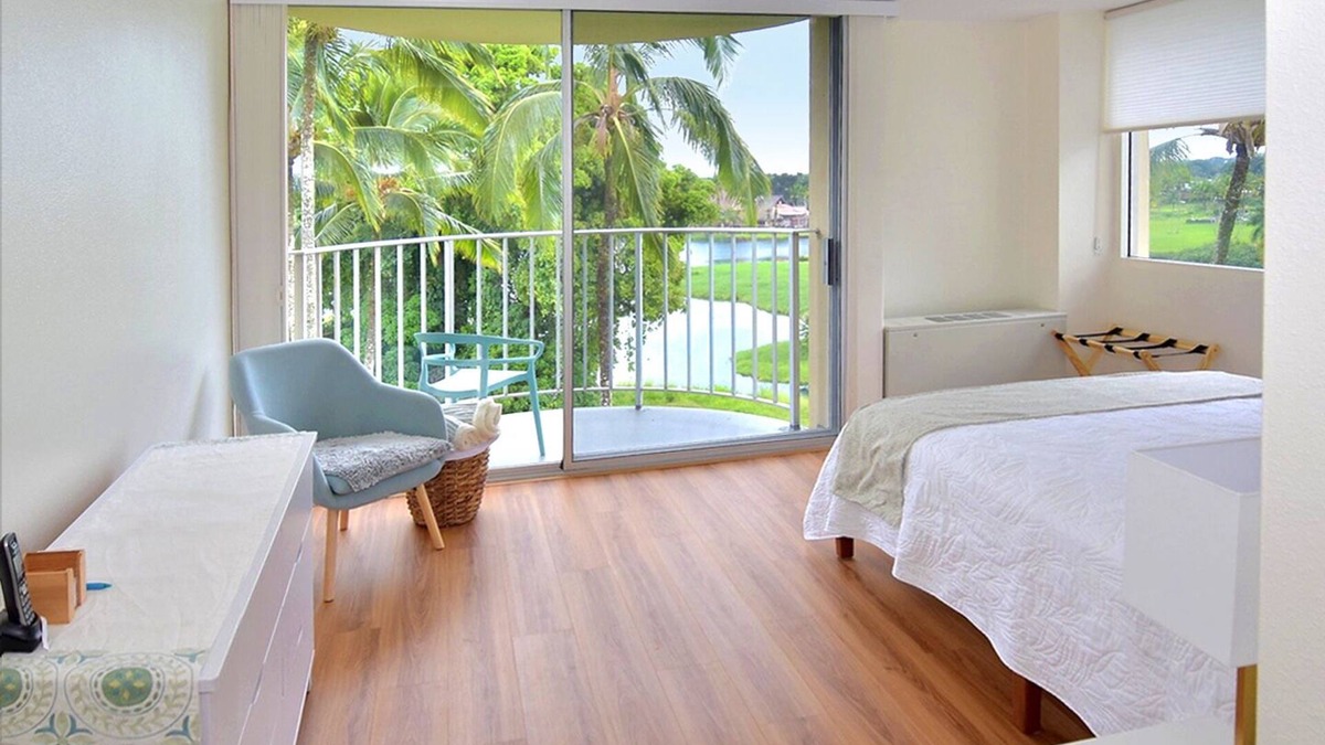Hilo Condo | Kulani - 2 bd Spectacular Views, A/C, Pool, WI-FI