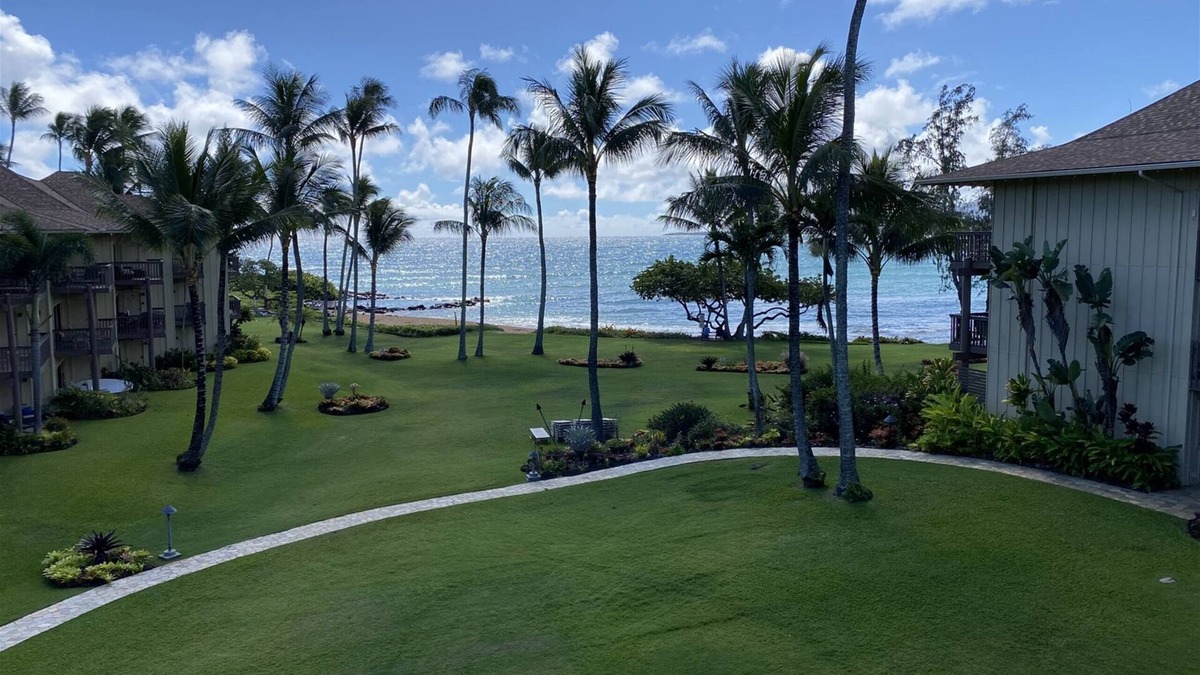 Wailua Condo | Lae Nani 433. New renovation. Fabulous Ocean View from this Top Floor Condo. A/C in Bedroom!