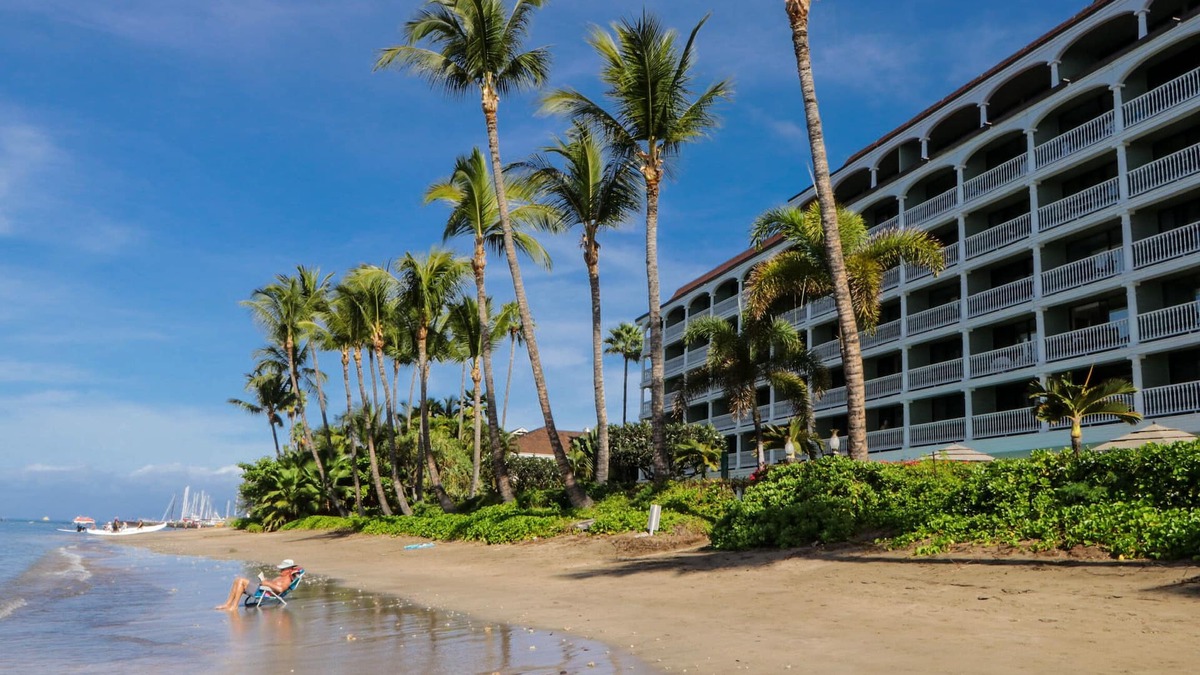 Historic Lahaina Front Street Condo | LAHAINA SHORES #105 OCEANFRONT PREMIER SUITE, 2Bath 1Bedroom GROUND FLOOR
