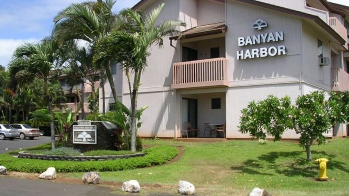 Nawiliwili Resort | LAST MINUTE DEAL! 2BR in Lihue, minutes from the beach. Perfect for a getaway!