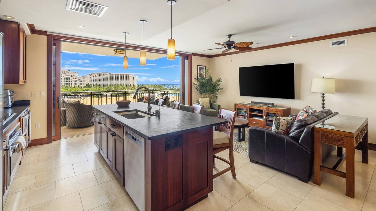 Ko Olina Condo | Last-Minute Special Oceanview 7th floor front tower steps to the beach 3BR B703