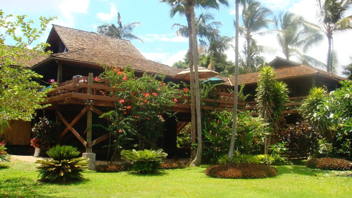 Mokuleia House | Likely, THE Most Peaceful & Beautiful in the North Shore Estate