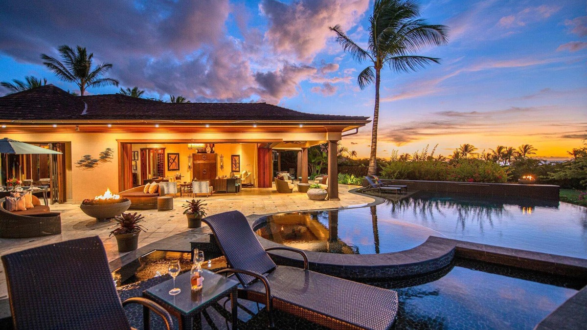 Kaupulehu House | Lipoa Estate | Expansive Ocean Views | Onsite Staff & Daily Housekeeping