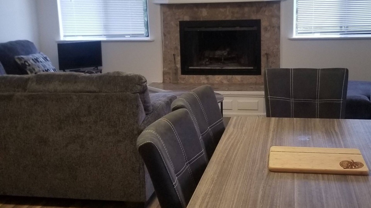 Ocean View House | Lower oceanview. Recent remodel interior. Close to highway, store and beaches.