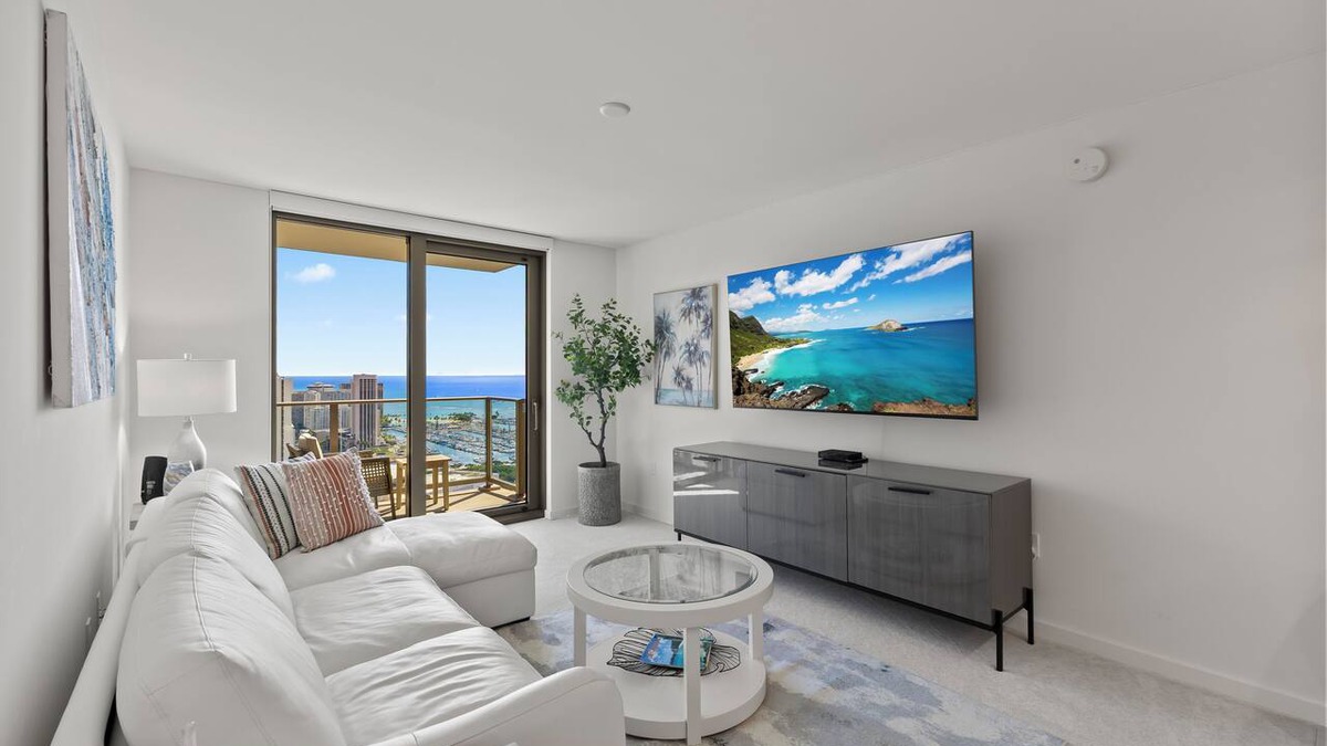 Ala Moana Condo | Lux Sky Ala Moana 39th Fl Modern Monthly Suite/Walk to the mall, Magic Island