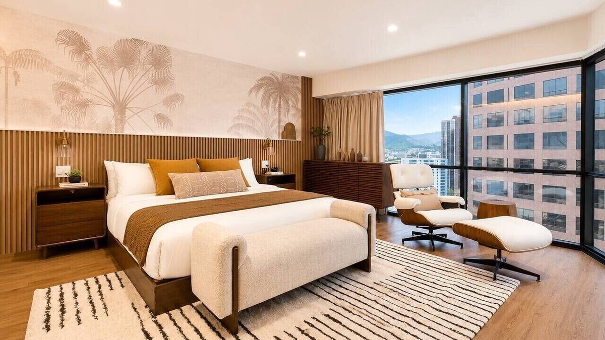Downtown Honolulu Apartment | Luxe City Retreat – Chic & Cozy Stay Free Parking