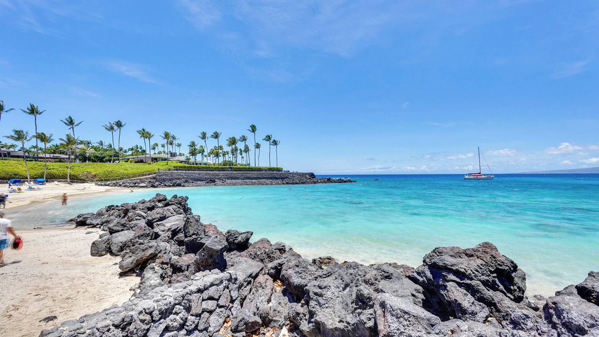 Kamuela Apartment | Luxe Maunalani Resort Condo w/Pool + Beach Access