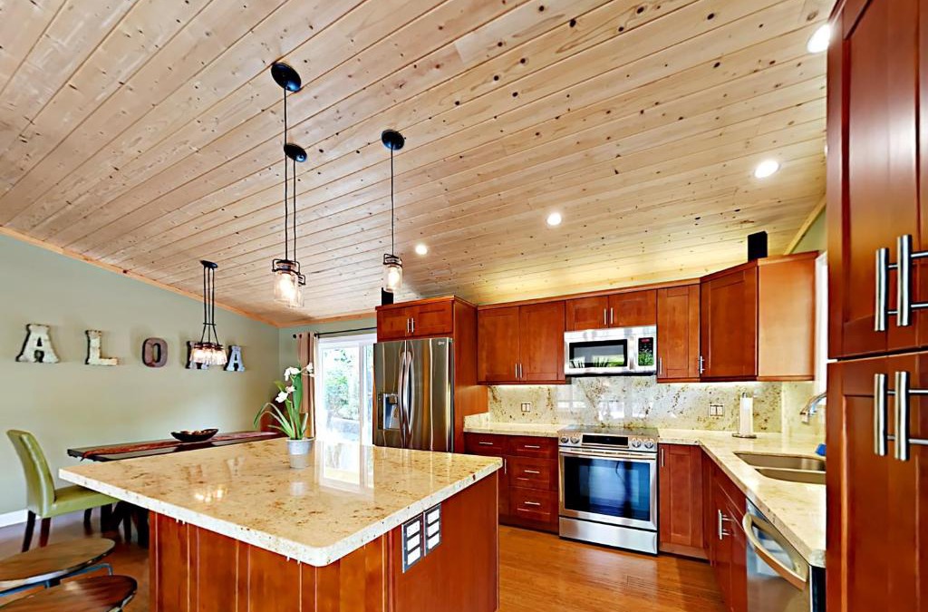 Kihei House | Luxury 3BR Wailea Kihei Retreat Walk to Beaches Private Lanai Newly Remodeled