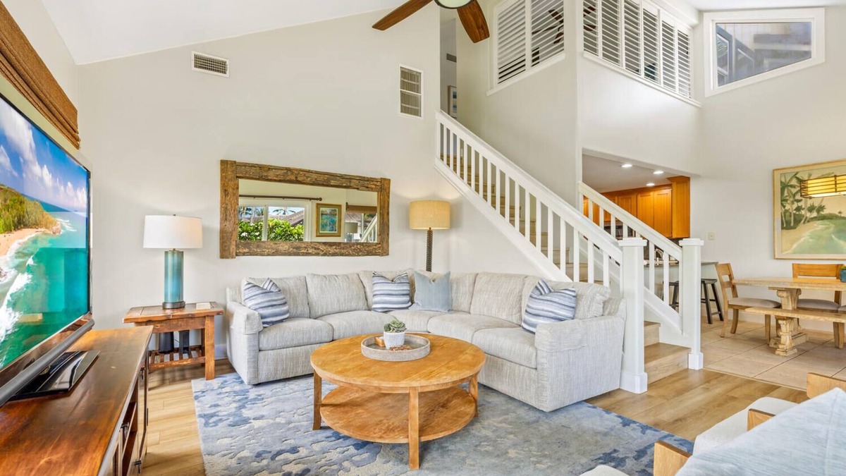 Poipu Condo | Luxury Condo In Poipu Beach, Central Air Conditioning, Pools and Mountain Views