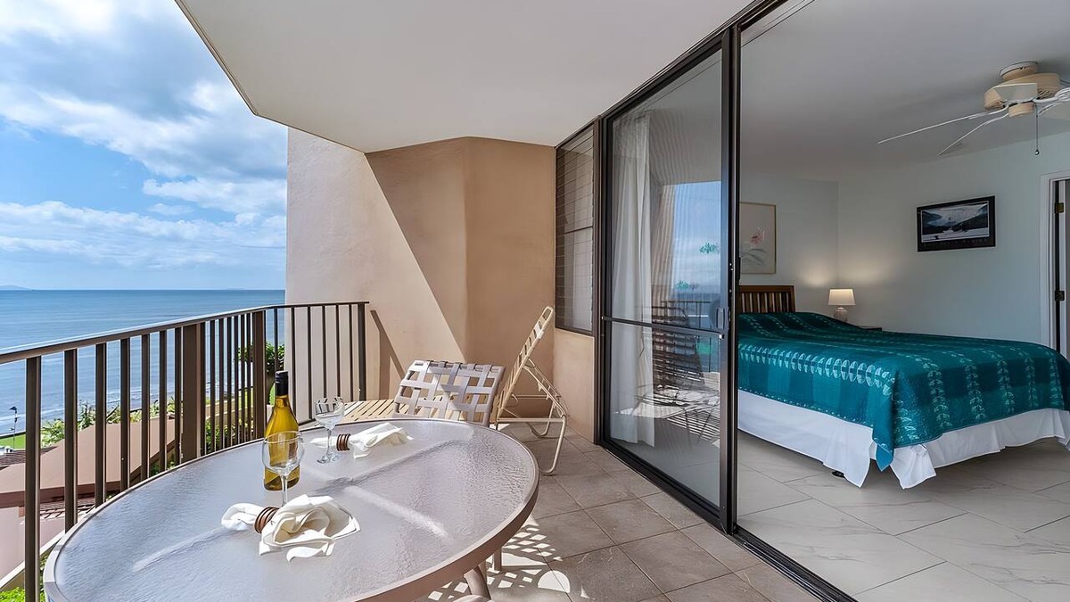 Maalaea Condo | Maalaea, Milowai, Spacious 4 BR, Beachfront, Sleeps 12