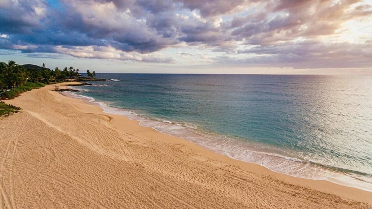 Makaha Condo | Makaha Valley Towers 1/1 Condo- Sleep up to 4! 30 day minimum stay