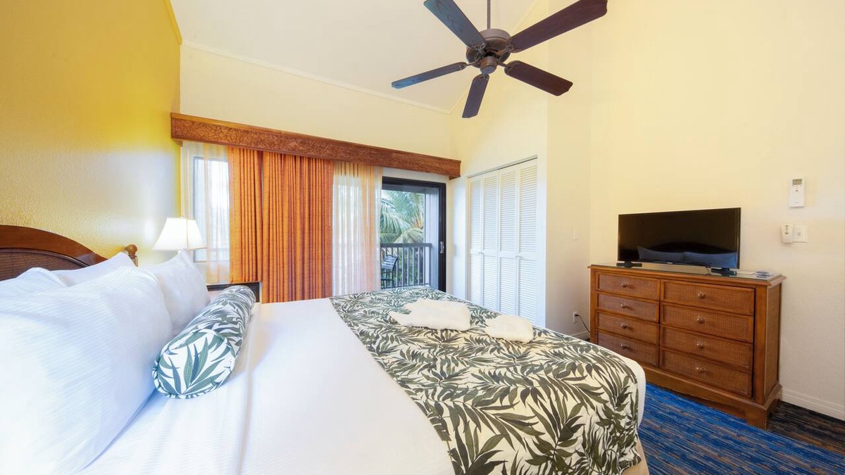 Princeville Hotel | Makai Club Resort on Premier Golf Course | Outdoor Pool | Free Parking