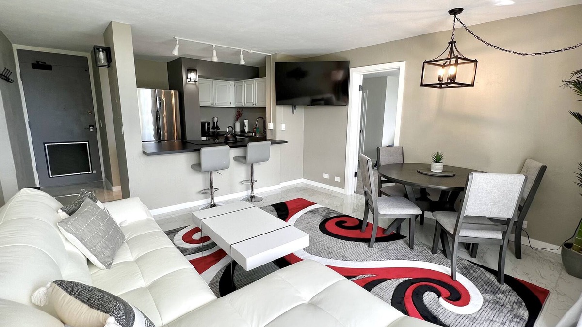 Hilo Condo | Maluhia Wai - Modern 2 Bd Condo w/Pool, A/C, Wi-Fi