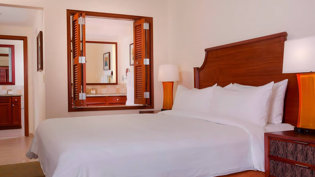 Ko Olina Resort | Marriott's Ko Olina Beach Club 1 Bedroom - Many Dates Available!
