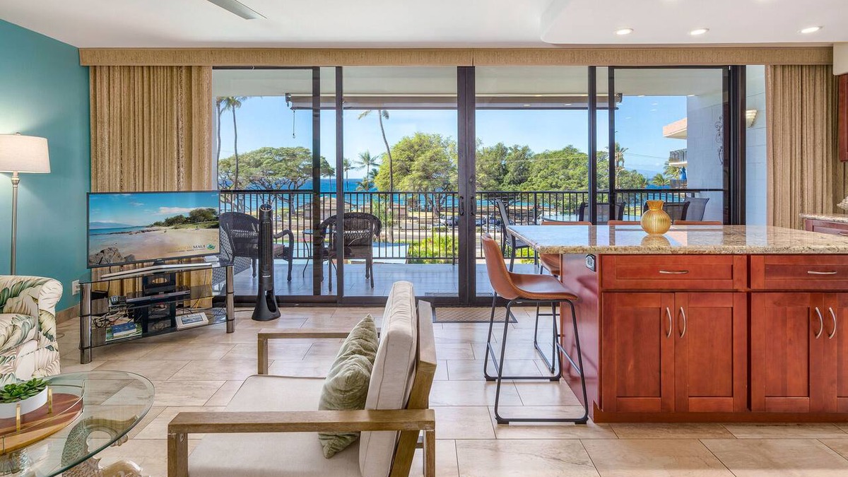 Kihei Condo | Maui Parkshore 307 - Stunning Ocean View 2bd/2ba Overlooking Kamaole III Beach