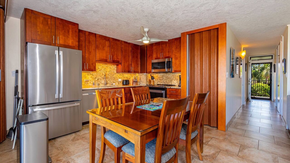 Kihei Condo | Maui Parkshore #412 Ocean View in the Heart of Kihei, Walk to Kamaole Beach