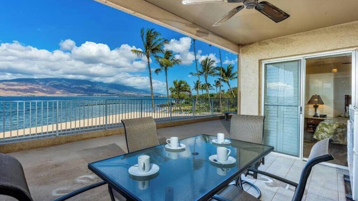 Kihei Condo | Menehune Shores #210 – Stunning Ocean Views and Ultimate Relaxation Await