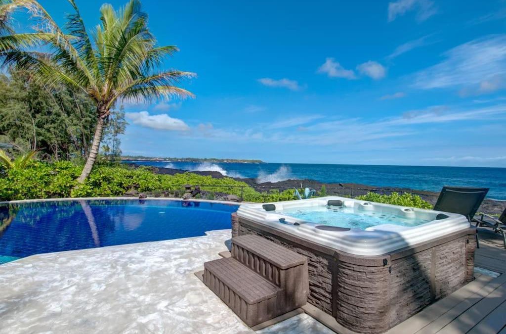 Keaau House | Mika Kai-Epic Spot for Whale Watching!