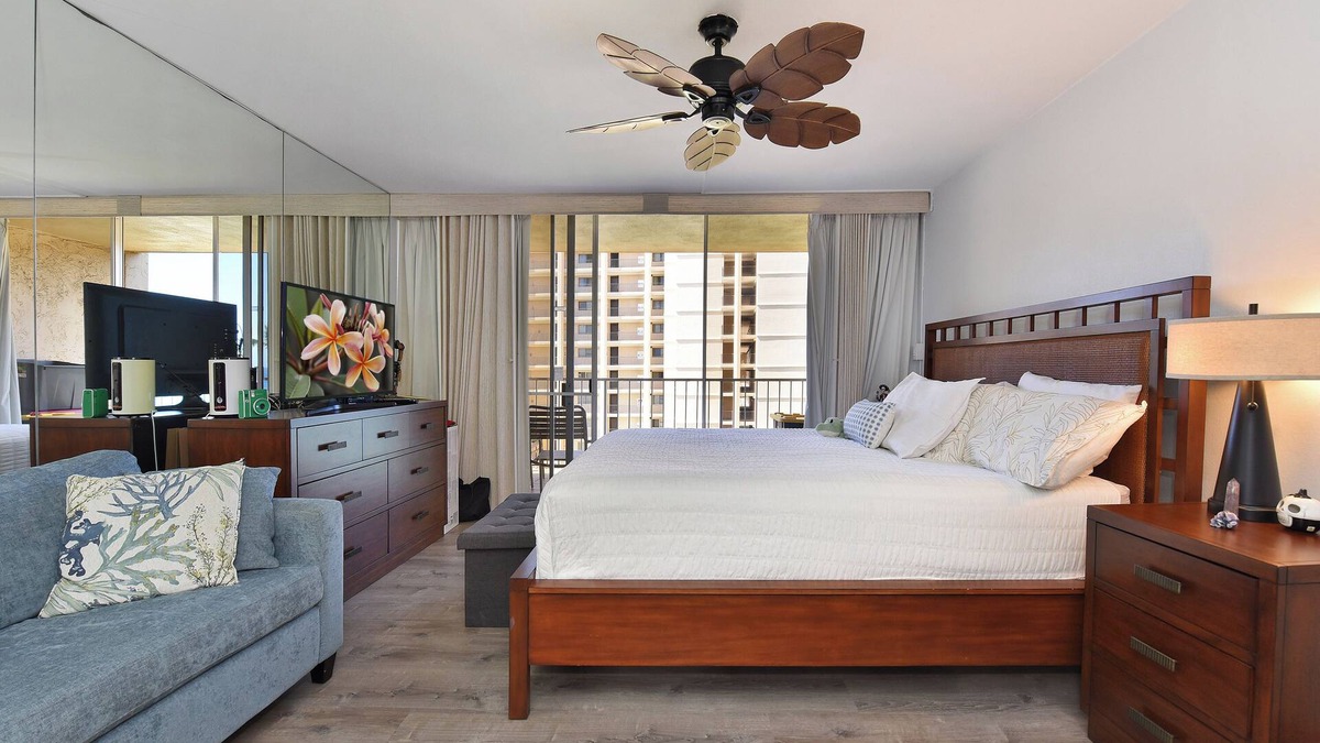 Kahana Hotel | MISO COMPHY Cozy ocean view studio condo in peaceful Lahaina with AC, Pool & Gym