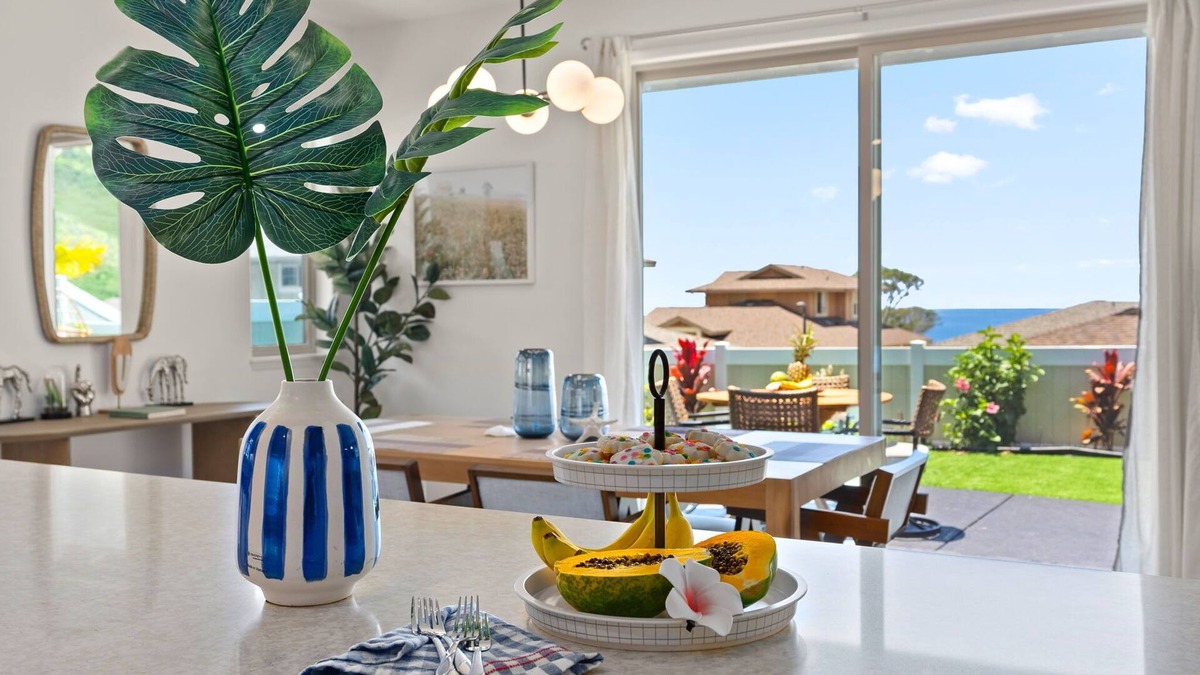Makaha Valley House | ML – Aloha Hoʻonani 3BR Home | MT & Ocean Views!