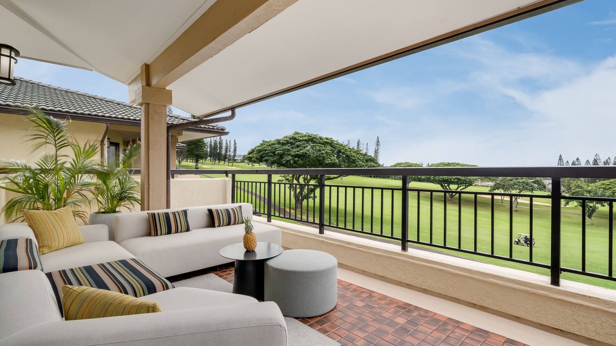 Kapalua Villa | MODERN HAWAII ⛳️ Modern Remodel, steps to the Beach, 4th Tee, Ocean View, 4 Pools