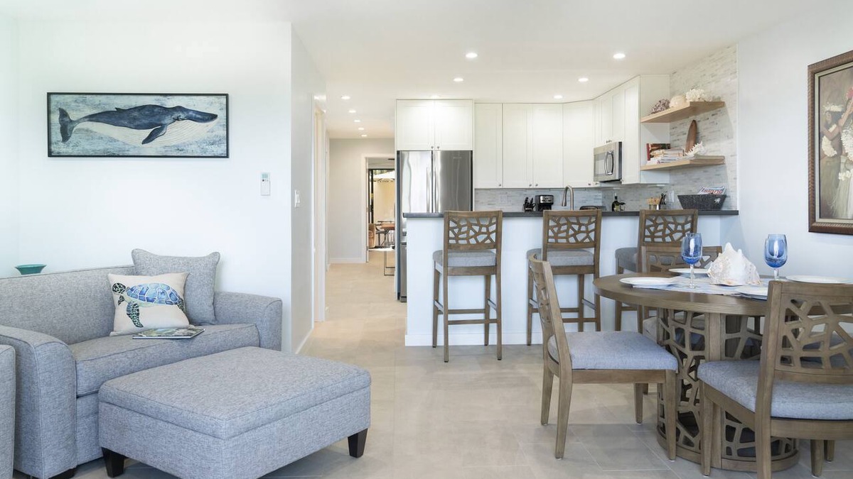 Kihei Condo | Modern Luxury Remodel - Maui Kamaole J114