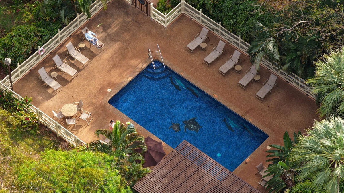Maunaloa House | Molokai Paniolo Hale Oasis: Private Beach, Pool
