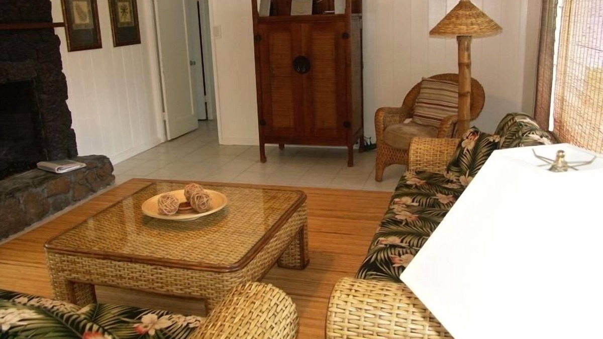 Kailua House | MONTHLY DISCOUNT! 3Bed/2Ba House - 250 Steps to the Beach!